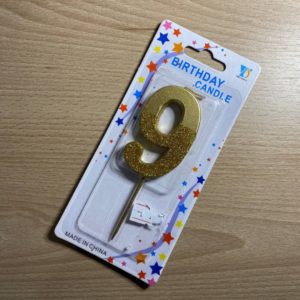 СВІЧКА ЦИФРА (6 см) З БЛИСКОМ 9 ЗОЛОТА